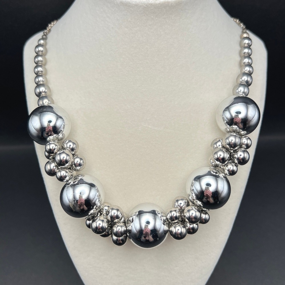 Chunky Round Beaded Cluster Necklace Silver Tone Orb Beads Polished Modernist‎